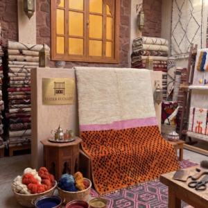 Handwoven Azilal Rug – Abstract Tribal Art 270 x 340 cm